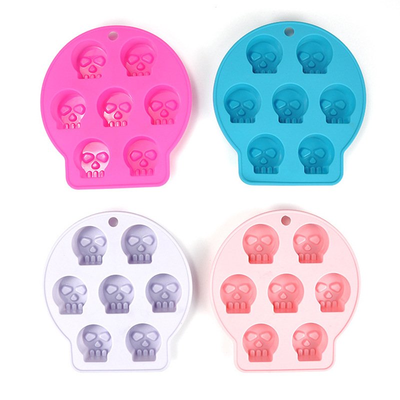 7-Cavity Skull Silicone Ice Tray in Multiple Colors