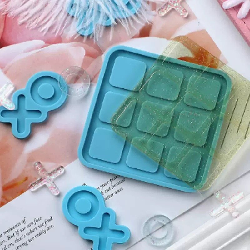 DIY Resin Tic Tac Toe Board Mold