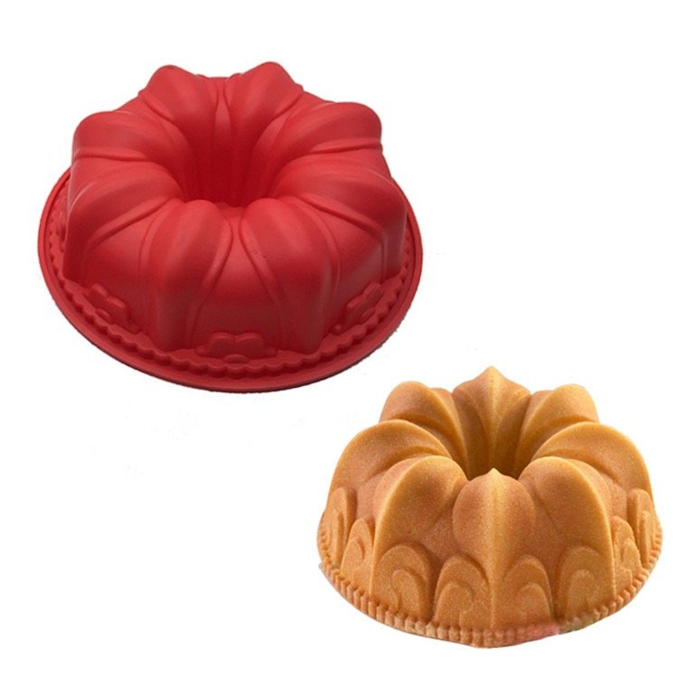 Red Fluted Silicone Cake Mold