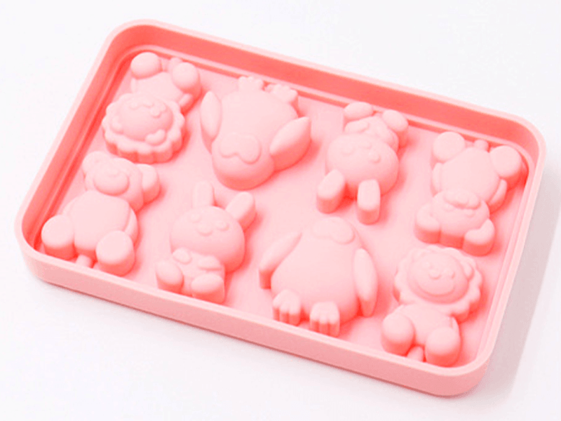 8 Grids Cartoon Bear Rabbit Lion Penguin Baking Mold(Pink)
