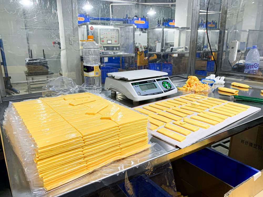 yellow-silicone-strip-weighing-station-for-controlled-raw-material-preparation